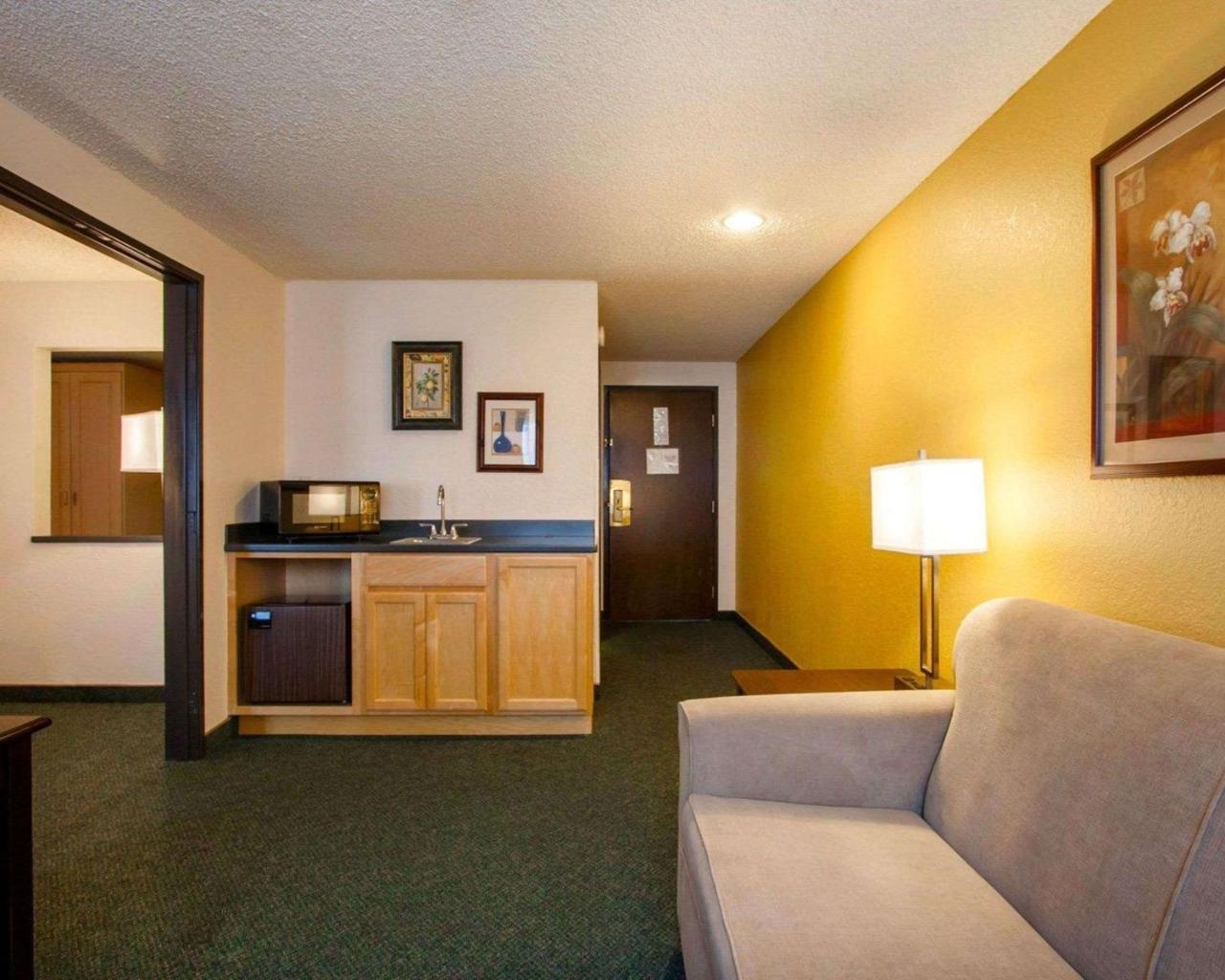 Quality Inn & Suites Σπρίνγκφιλντ Εξωτερικό φωτογραφία